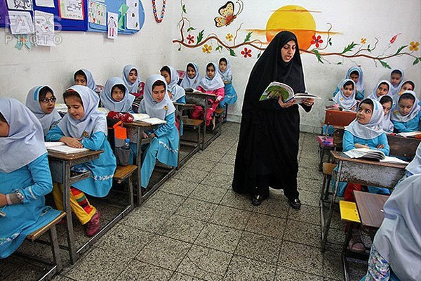 شروع کار مدارس گلستان طبق روال سال قبل است