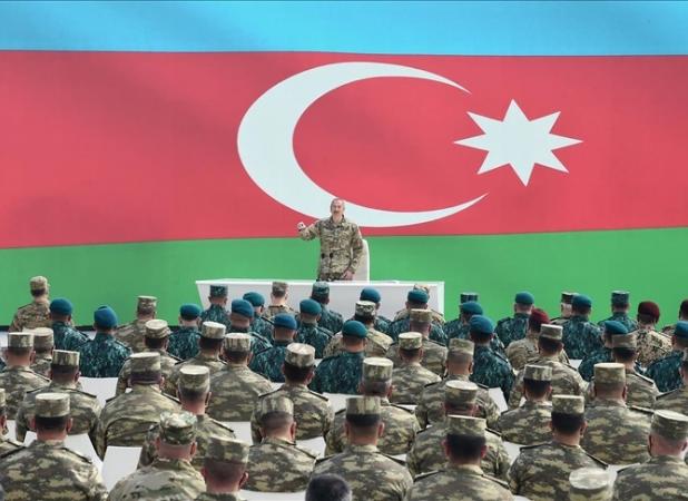 الهام علی‌اف: باید برای جنگ آماده باشیم