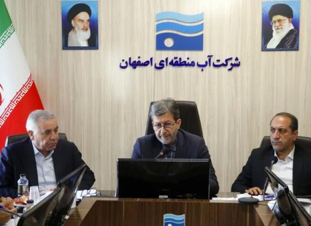 هشدار استاندار اصفهان: هیچ نهادی در قبال بحران آب معاف نیست