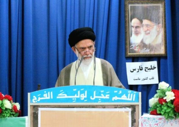 امام جمعه دیر: نام خلیج فارس تغییرناپذیر است