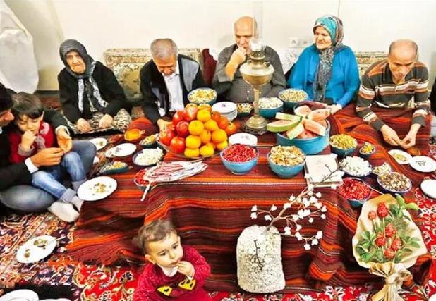 شب یلدا؛ آیینی ریشه‌دار برای امید، همدلی و تقویت همبستگی ملی