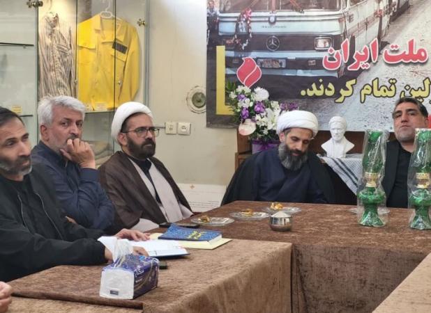 دیدار مدیرکل تبلیغات خراسان رضوی با جمعی از آزادگان