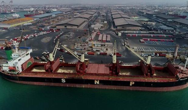 پهلوگیری بیستمین کشتی حامل ذرت در بندر شهید رجایی