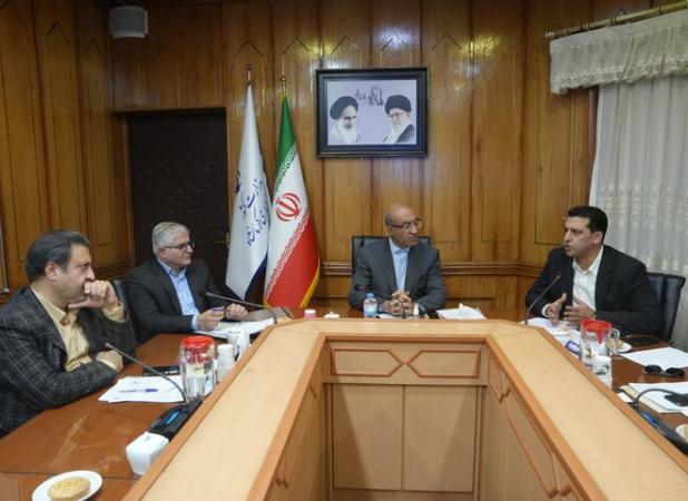 تأکید بر حمایت از تولید و رفع موانع صنعتی در کرمانشاه