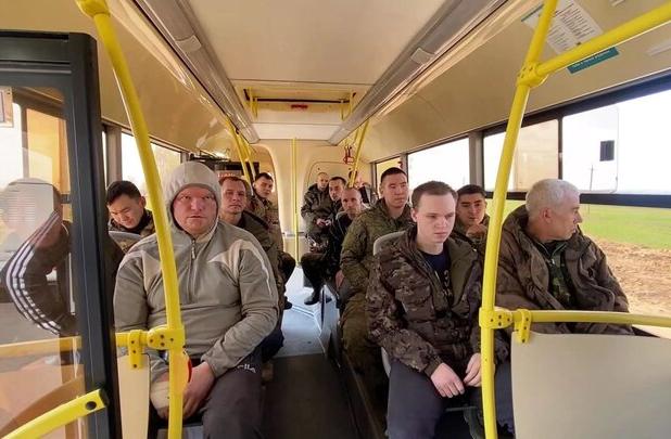 ۴۹۲ اسیر روسی و اوکراینی مبادله شدند