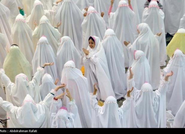 جشن تکلیف دختران مدارس پویاشهر در حرم حضرت عبدالعظیم(ع)