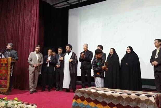 جشنواره تئاتر فجر جنوب کرمان با معرفی برگزیدگان به ایستگاه پایانی رسید