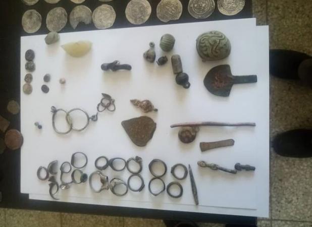۴۰ میلیارد تومان اشیاء عتیقه در قشم کشف شد