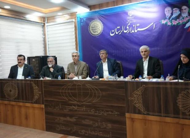 استاندار لرستان: مدیران سهم ۲۰ همتی پروژه‌های عمرانی لرستان را بگیرند