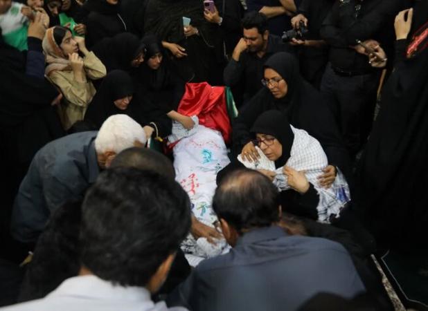 مراسم وداع با شهید«آذربادگان» برگزار شد