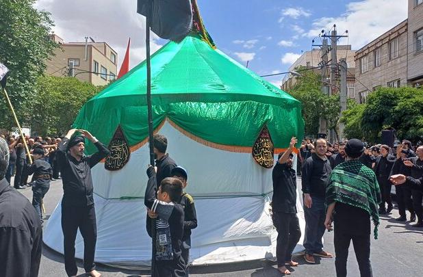 عزاداری عاشقان اباعبدالله الحسین(ع) در تبریز- ظهر عاشورا