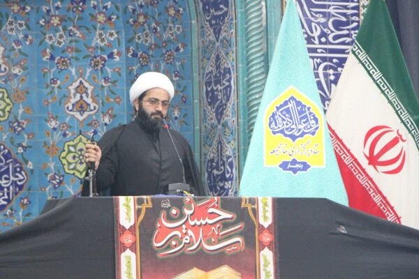 مقاومت و هوشیاری در برابر دشمن از مهمترین درس‌های عاشورا