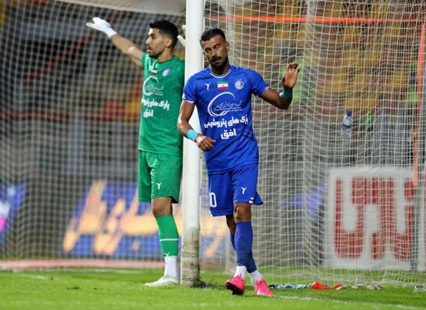 احتمال انفجار بمب بزرگ استقلال در نیم‌فصل