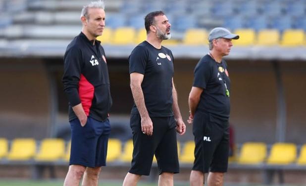 تکذیب حضور سرمربی چادرملو در پرسپولیس