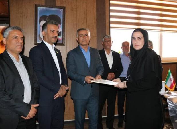 سرمایه گذاران حوزه شیلات در گناوه حمایت شوند