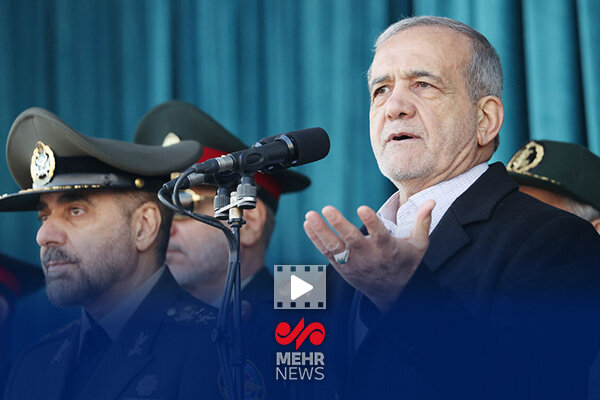 ارتش در ساخت ابزار مورد نیاز دفاع از کشور با قدرت پیش رفته‌است