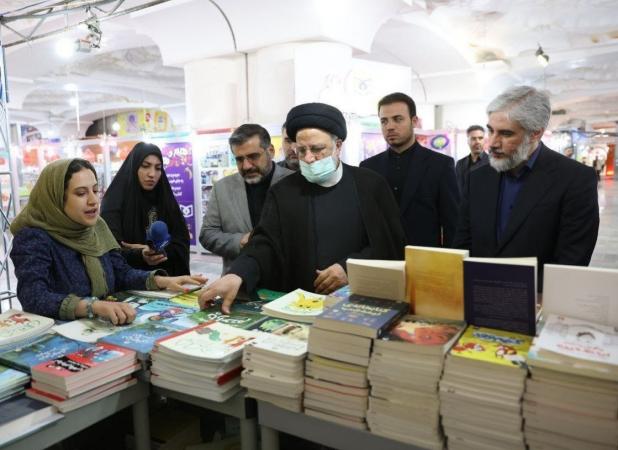 رئیس‌جمهور از نمایشگاه کتاب تهران بازدید کرد