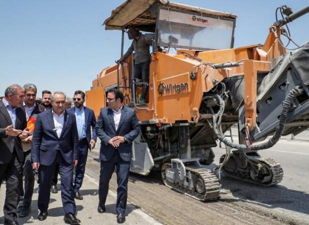 آغاز عملیات اجرایی طرح بهسازی و روکش آسفالت آزادراه تبریز- زنجان