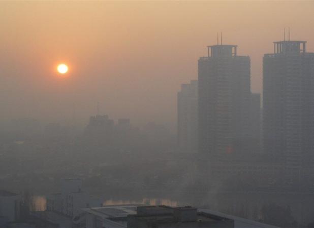 وضعیت قرمز هوای تهران ادامه دارد: کیفیت هوا در شرایط ناسالم برای همه