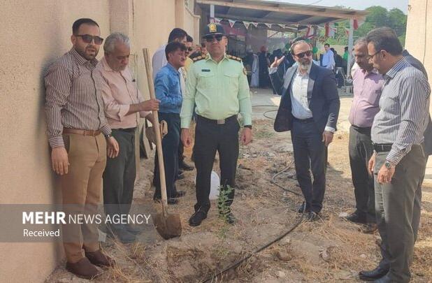 پویش «روستا و عشایر در پناه درخت» در بوشهر برگزار شد