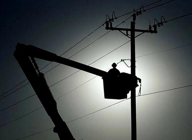 قطعی برق ۱۰ ساعته در برخی محلات بندرعباس