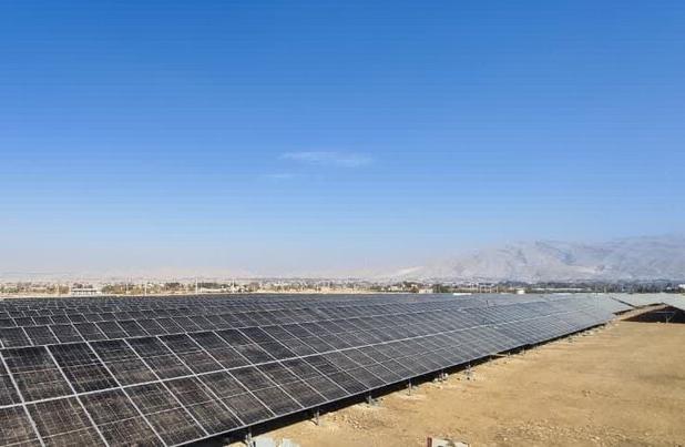 تخصیص ۲۱۰۰ هکتار زمین برای احداث نیروگاه‌های خورشیدی در فارس
