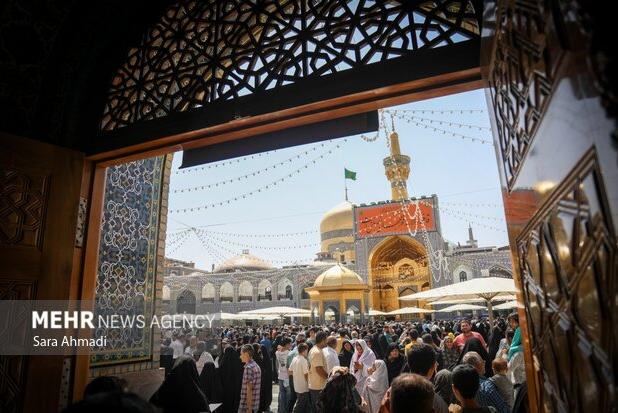 جشن میلاد پیامبر اکرم (ص) و امام صادق (ع) در حرم ثامن الائمه(ع)