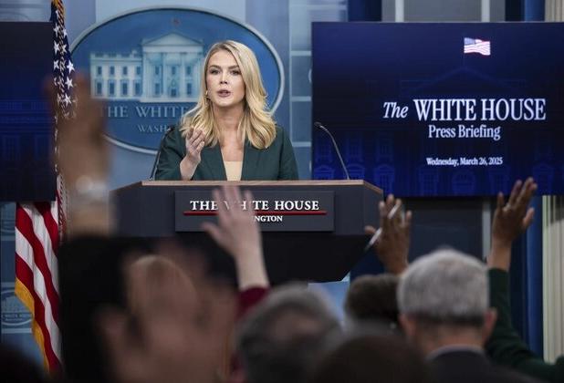 درگیری شدید یک خبرنگار با سخنگوی کاخ سفید