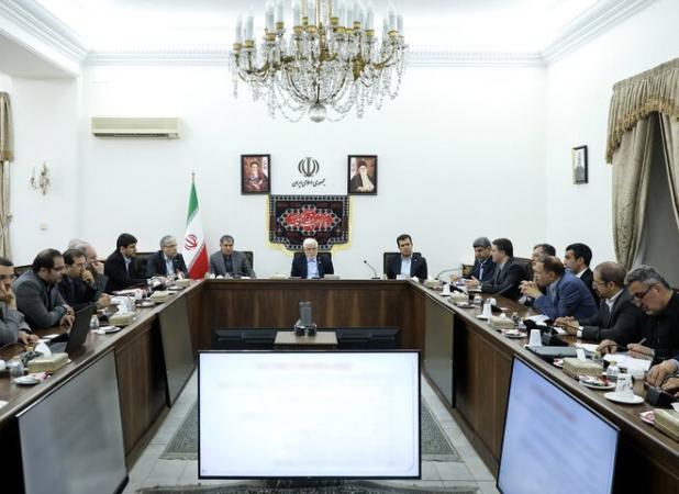 عارف: به دنبال رسیدن به جایگاه برتر در فناوری‌های نوظهور هستیم