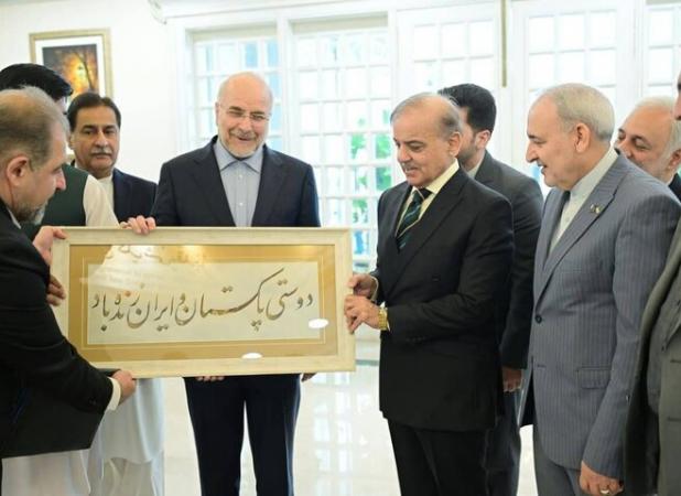 اثر خوشنویس ایرانی؛ هدیه ویژه قالیباف به شهباز شریف