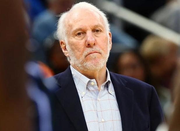 پاپ در رستوران بیهوش شد!