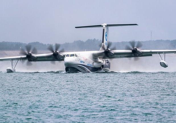 پرواز آزمایشی هواپیمای آب‌نشین در گیلان انجام شد