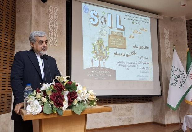 فرماندار رشت: حفظ خاک لازمه داشتن شهرهایی سالم و آینده‌ای پایدار است