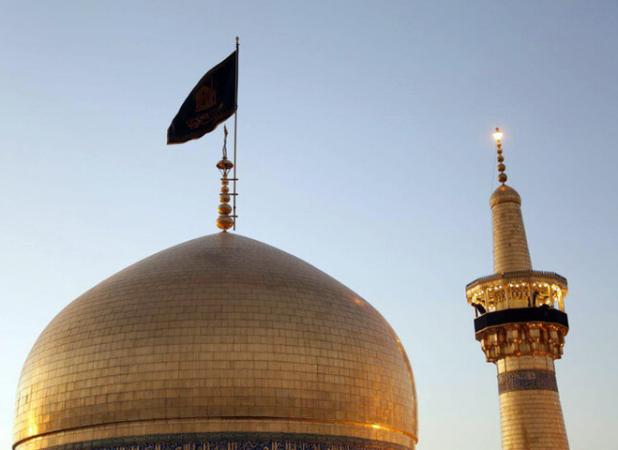 سیاهپوشی حرم مطهر رضوی با فرارسیدن ایام شهادت حضرت فاطمه(س)