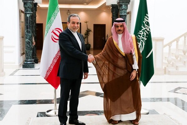 اظهارات یک منبع ایرانی درباره زمان‌بندی سفر عراقچی و ترامپ به منطقه