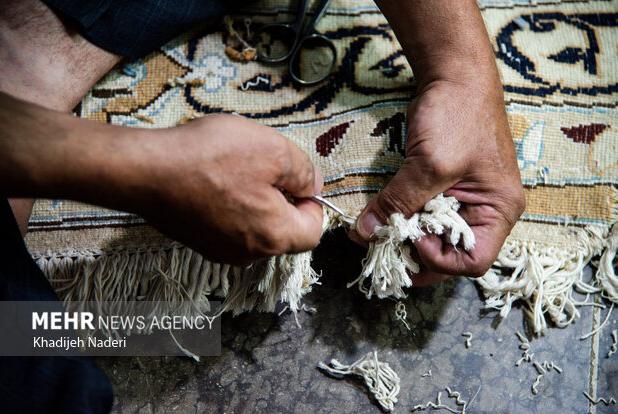 حمایت همه‌جانبه از بافندگان فرش در پاکدشت آغاز شد