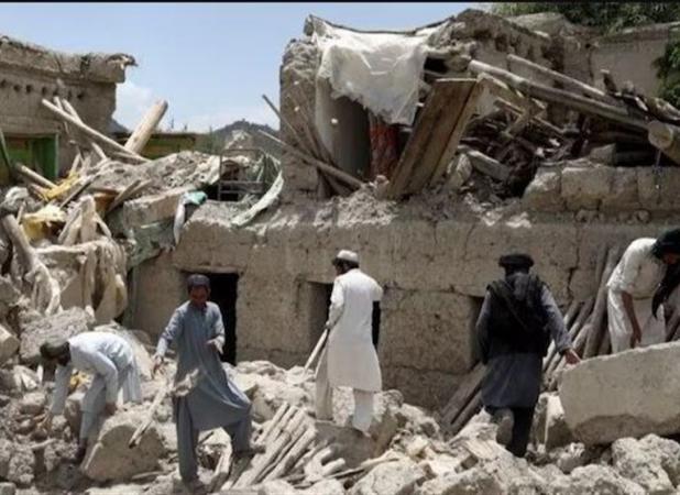 کمک‌رسانی به زلزله‌زدگان شرق افغانستان در معرض خطر توقف