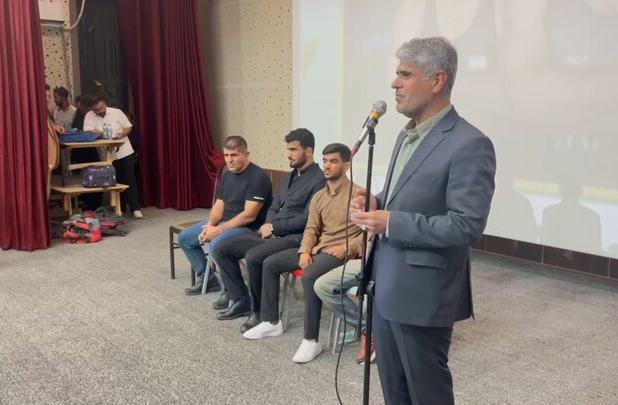 اعلام جوایز مسئولان ایذه ای به مدال‌آوران کشتی فرنگی