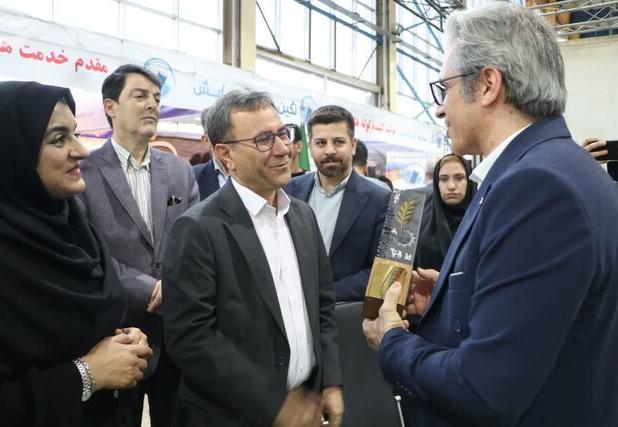 گذر از کشاورزی سنتی به دانش بنیان با استفاه از فناوری‌های جدید