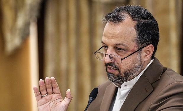 وزیر اقتصاد: مصوبه ترخیص۹۰درصدی برای شرکت‌های مشمول تحریم در کمرگ اجرا نشود، برخورد می‌کنیم