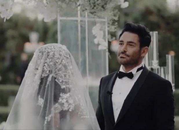 کارت عروسی لاکچری محمدرضا گلزار سوژه داغ کاربران شد!