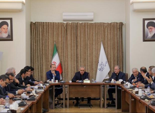 آغاز عملیات ساخت ۱۴۴۰ مگاوات نیروگاه برق خورشیدی در آذربایجان شرقی
