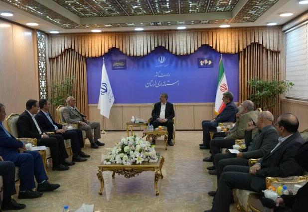 باید شرایطی فراهم شود که هر فرد به اندازه وسعش در مدرسه‌سازی مشارکت کند