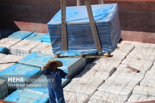 ۲۸۸ تن کالای استان سمنان صادر شد؛ افزایش گستره بازارهای هدف