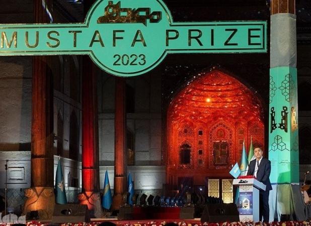 آیین اعطای مدال دانشمند جوان برگزار شد/ دانشمندانی از ایران، مالزی و ترکیه تجلیل شدند
