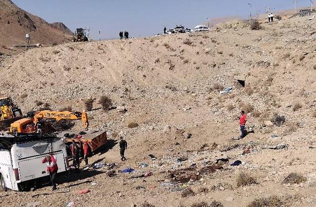 اورژانس تهران: ۴فوتی و ۳۳ مصدوم امار نهایی سقوط اتوبوس به دره