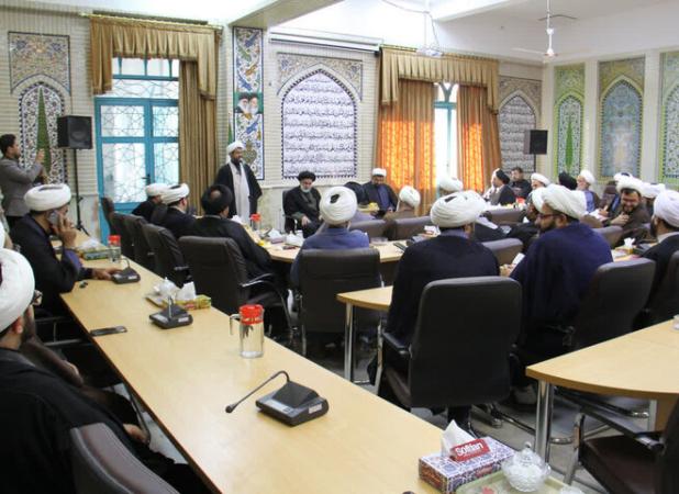 مجلس شورای اسلامی از آموزش‌های دینی حوزوی حمایت کند