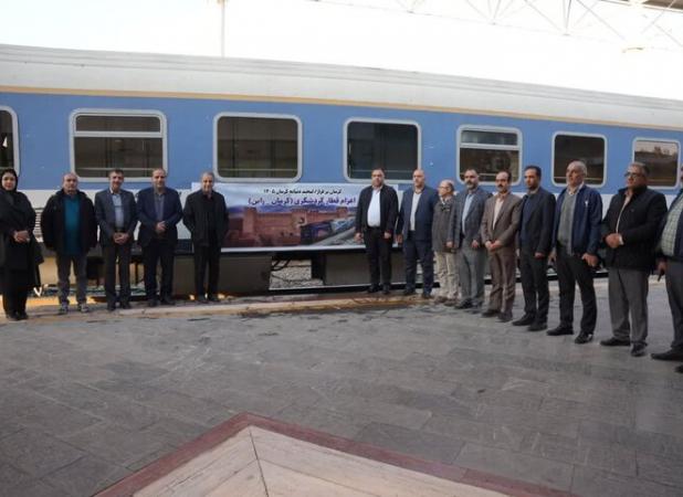 نیکرو:قطار گردشگری کرمان رویکردی تازه در مسیر توسعه پایدار گردشگری است