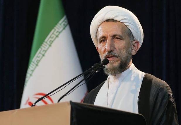 امام جمعه قزوین: توجه به مسئله تولید، کلید حل مشکلات اقتصادی است