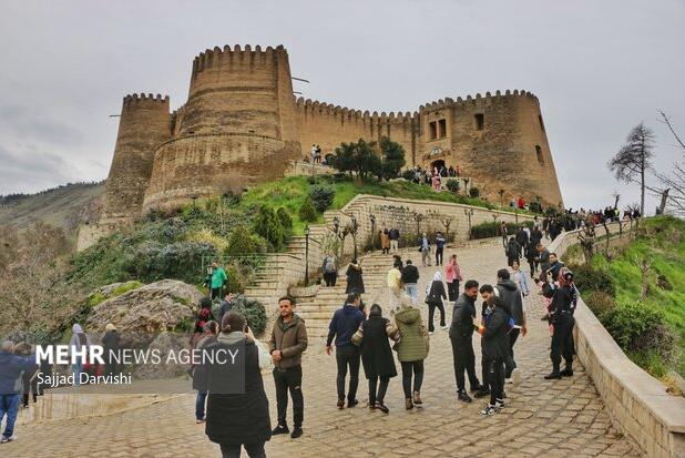 ورود دستگاه قضایی برای رفع موانع ثبت جهانی قلعه فلک‌الافلاک